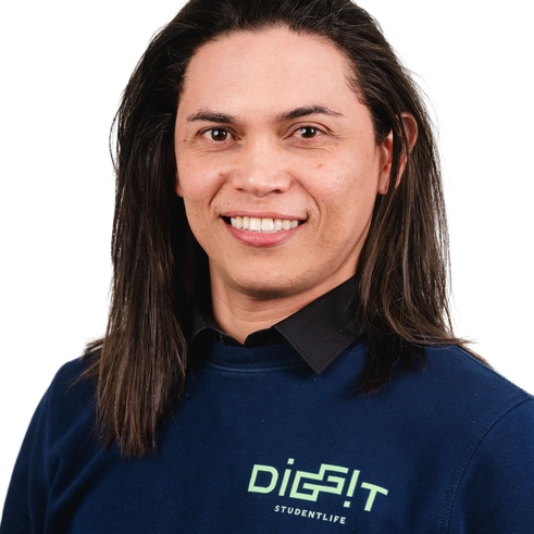 Student coach Roberio