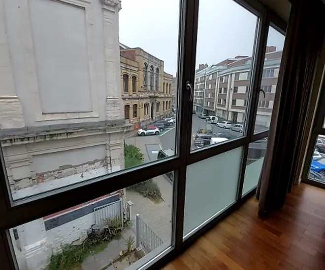 V-building